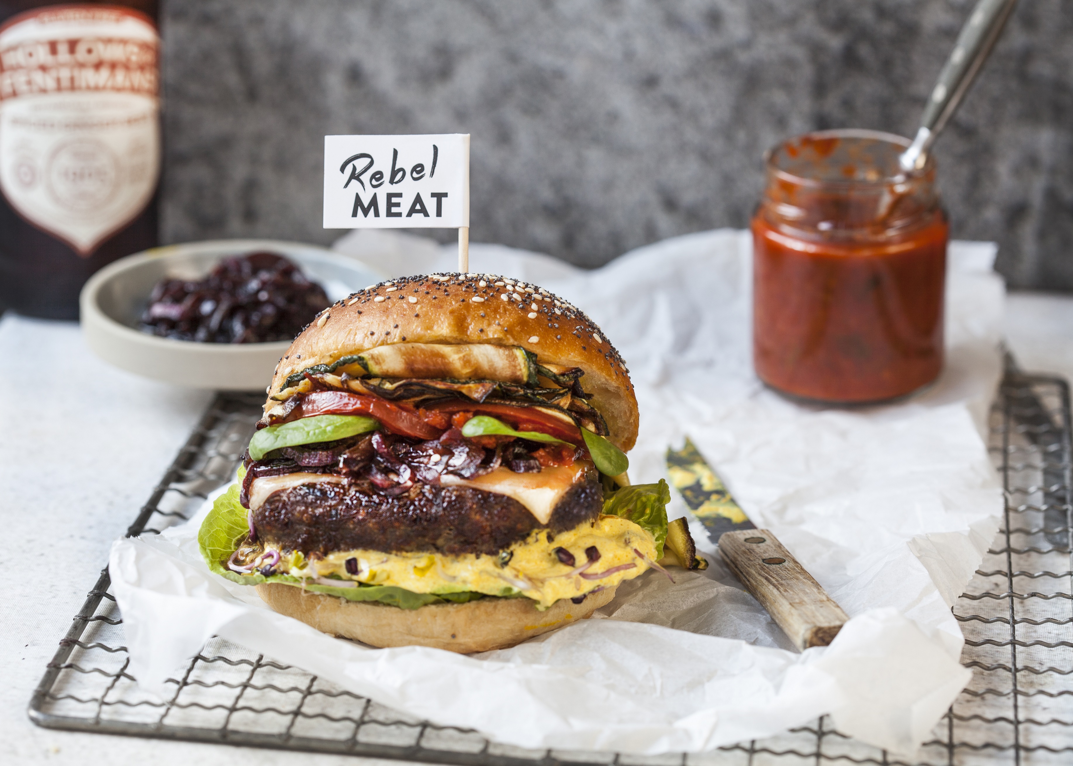 Rebel Meat BIO BurgerPatties (gefroren) Gurkerl.at — dein neuer